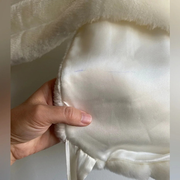 Faux fur cream wrap with satin tie - Wedding - Picture 10 of 11